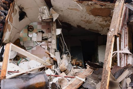 В Одесі триває ліквідація наслідків нічних атак ворога ( фоторепортаж, відео) В Одесі триває ліквідація наслідків нічних атак ворога ( фоторепортаж, відео)