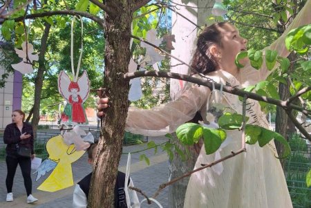Освітяни Одеси вшанували пам’ять дітей, чиї життя забрала війна (фото)