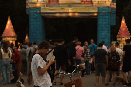 Магічні ельфи, феї та дракони: в Одесі відкрили "Парк ліхтарів" (фото)