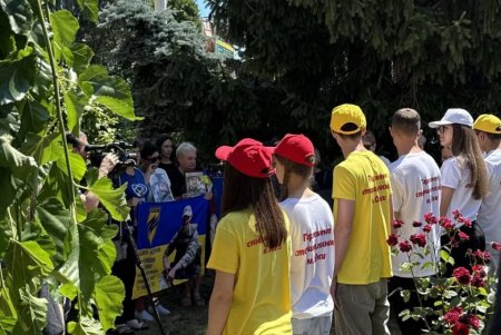 До Дня скорботи в Одесі провели акцію «Дерева пам’яті» (фото) До Дня скорботи в Одесі провели акцію «Дерева пам’яті» (фото)