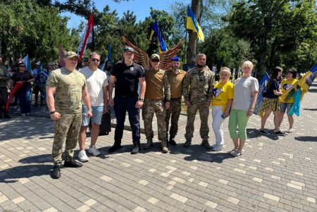 У День Конституції в Одесі відбувся автопробіг пам’яті (фото)