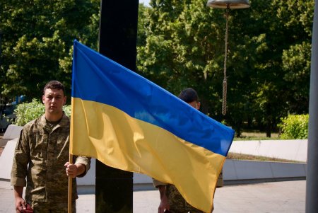 В Одесі пролунав Дзвін памʼяті за полеглими героями (фото) В Одесі пролунав Дзвін памʼяті за полеглими героями (фото)