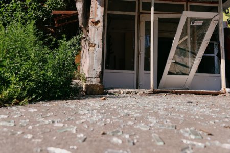 Тривають роботи з ліквідації наслідків ранкової атаки (фоторепортаж)