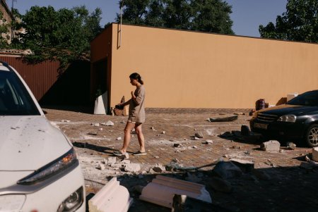 Тривають роботи з ліквідації наслідків ранкової атаки (фоторепортаж)