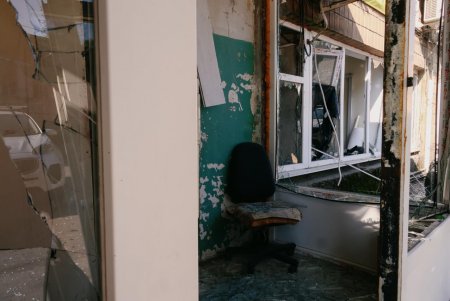 Тривають роботи з ліквідації наслідків ранкової атаки (фоторепортаж)