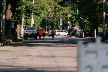 Тривають роботи з ліквідації наслідків ранкової атаки (фоторепортаж)