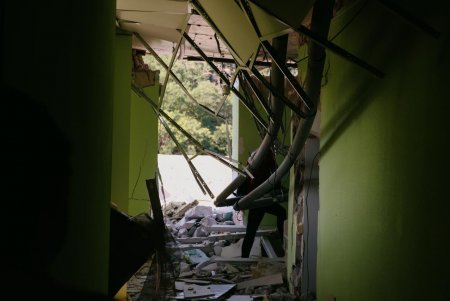 Тривають роботи з ліквідації наслідків ранкової атаки (фоторепортаж)