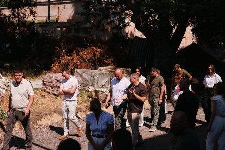 В Одесі триває відновлення пологового будинку № 5 після ворожої атаки (фото)