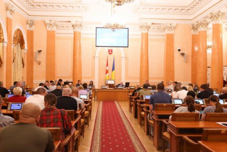 Олег Етнарович: Скорочення кількості рекламних конструкцій в Одесі має залишатися одним із пріоритетів міської політики