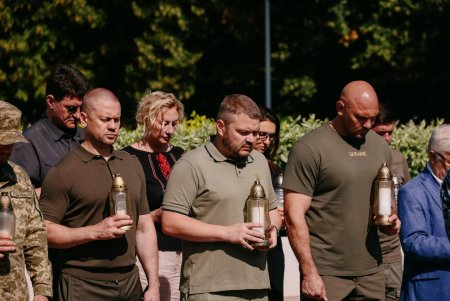 Одеса вшановує пам'ять загиблих у полоні захисників (фото)