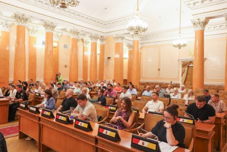В одеських школах запровадять гарячі обіди замість сніданків (фото) В одеських школах запровадять гарячі обіди замість сніданків (фото)