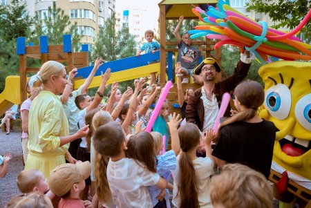 В Одесі відкрили новий дитячий майданчик (фото)