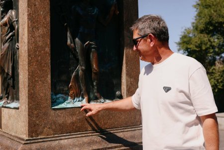 Пам’ятник Дюку де Рішельє обстежили після зняття захисту (фото, відео) Пам’ятник Дюку де Рішельє обстежили після зняття захисту (фото, відео)