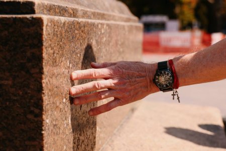 Пам’ятник Дюку де Рішельє обстежили після зняття захисту (фото, відео) Пам’ятник Дюку де Рішельє обстежили після зняття захисту (фото, відео)