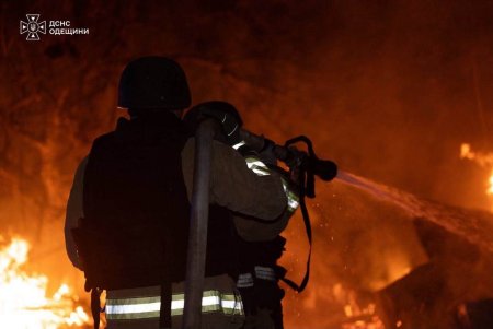 Тревожна ніч: вперше з початку повномасштабного вторгнення під час обстрілу  по Одесі були застосовані авіаційні бомби