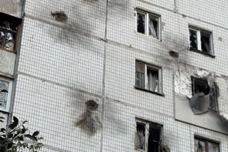 В Одесі внаслідок атаки зруйновано квартири у багатоповерхівці (фото)
