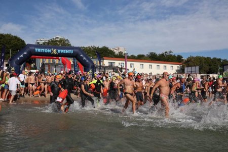 На пляжі «Отрада» відбувся заключний заплив на відкритій воді Odesa Sea Swim (фото)