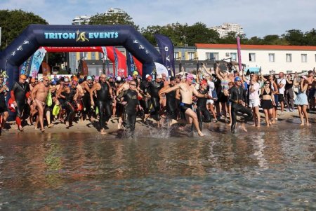 На пляжі «Отрада» відбувся заключний заплив на відкритій воді Odesa Sea Swim (фото)