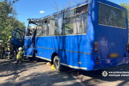 На Одещині зіткнулися два автобуси: загинули дві жінки, серед постраждалих — п’ятеро дітей