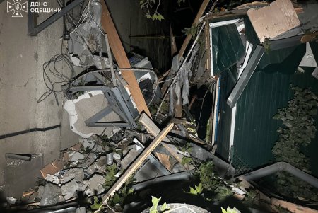 Одещина майже всю ніч перебувала під масованою російською атакою: є постраждалі та руйнування