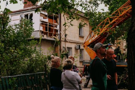 Одещина під масованою атакою: пошкоджено житлові будинки, склади та дитячий санаторій