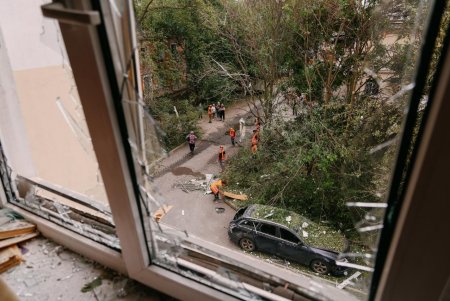 Одещина під масованою атакою: пошкоджено житлові будинки, склади та дитячий санаторій