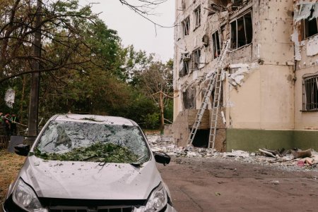 Одещина під масованою атакою: пошкоджено житлові будинки, склади та дитячий санаторій