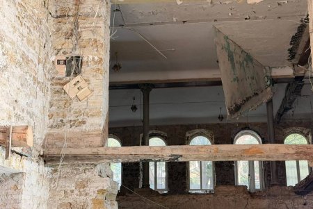 В Одеській гімназії №52 облаштовують нове укриття (фото)