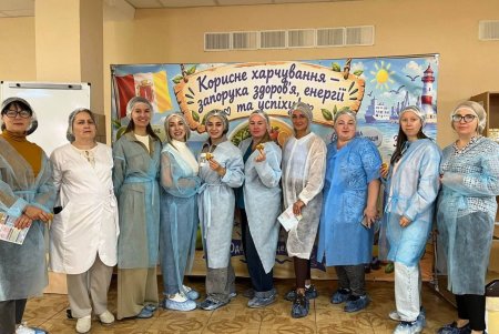 Відкрита кухня: як харчуються діти в одеських школах (фото) Відкрита кухня: як харчуються діти в одеських школах (фото)