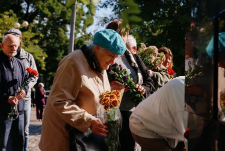 В Одесі вшановують пам'ять жертв масових розстрілів у Бабиному Яру (фото) В Одесі вшановують пам'ять жертв масових розстрілів у Бабиному Яру (фото)