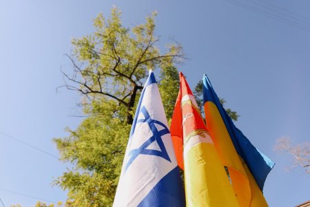 В Одесі вшановують пам'ять жертв масових розстрілів у Бабиному Яру (фото) В Одесі вшановують пам'ять жертв масових розстрілів у Бабиному Яру (фото)
