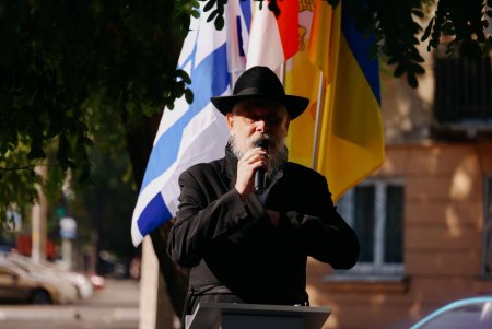 В Одесі вшановують пам'ять жертв масових розстрілів у Бабиному Яру (фото) В Одесі вшановують пам'ять жертв масових розстрілів у Бабиному Яру (фото)