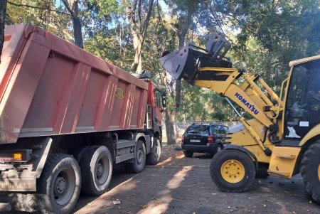 На вул. Євгенія Танцюри в Одесі капітально ремонтують внутрішньоквартальний проїзд (фото)