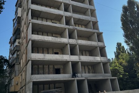 У Пересипському районі Одеси триває капітальне відновлення пошкодженого будинку (фото) У Пересипському районі Одеси триває капітальне відновлення пошкодженого будинку (фото)