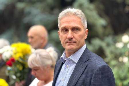 В одеському ліцеї «Михайлівський» відкрили Стелу пам’яті загиблих захисників (фото)