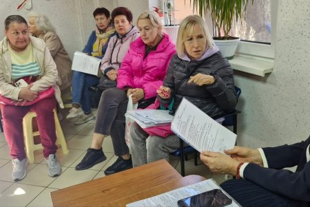 Світлана Осауленко привітала освітян Приморського району з професійним святом (фото)