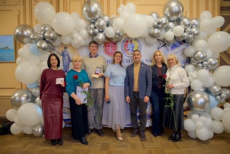 Світлана Осауленко привітала освітян Приморського району з професійним святом (фото)