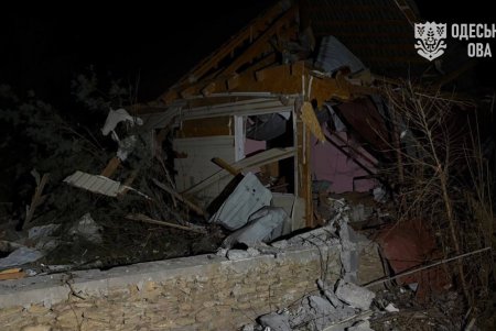 Російські війська атакували Одещину: пошкоджено будинки відпочинку та автомобілі